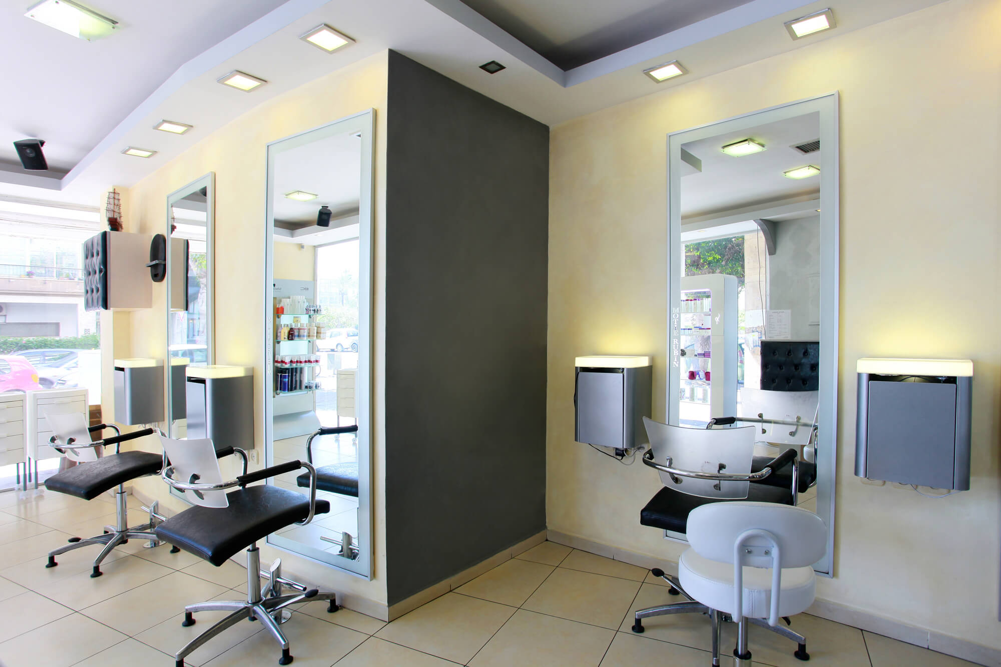 Motie Rubin Salon